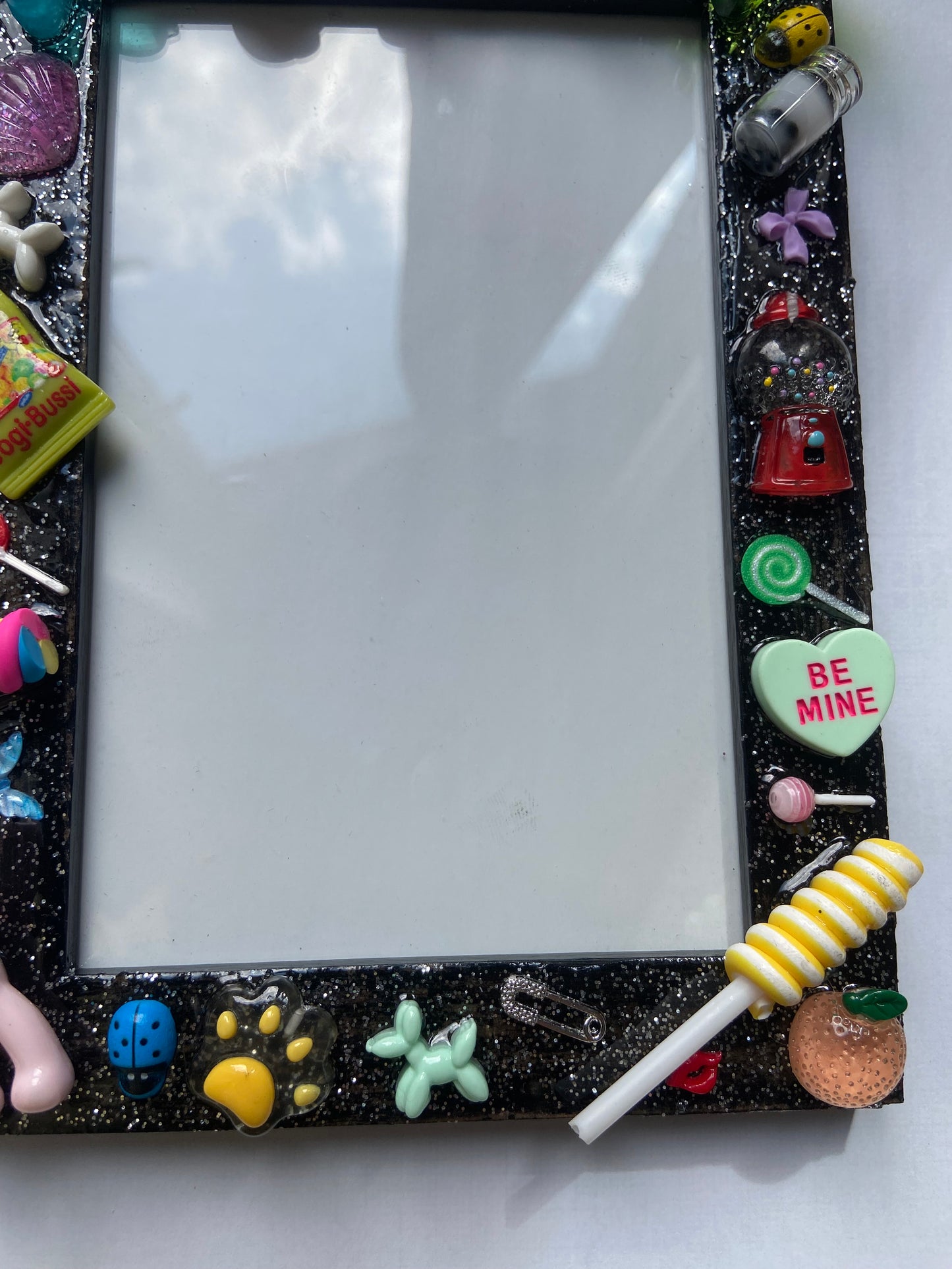 Handmade Resin Photo Frame – Candy Charm Decor