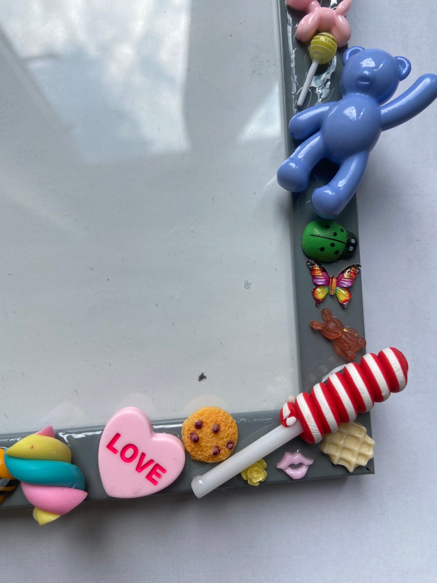 Handmade Resin Photo Frame – Candy Charm Decor