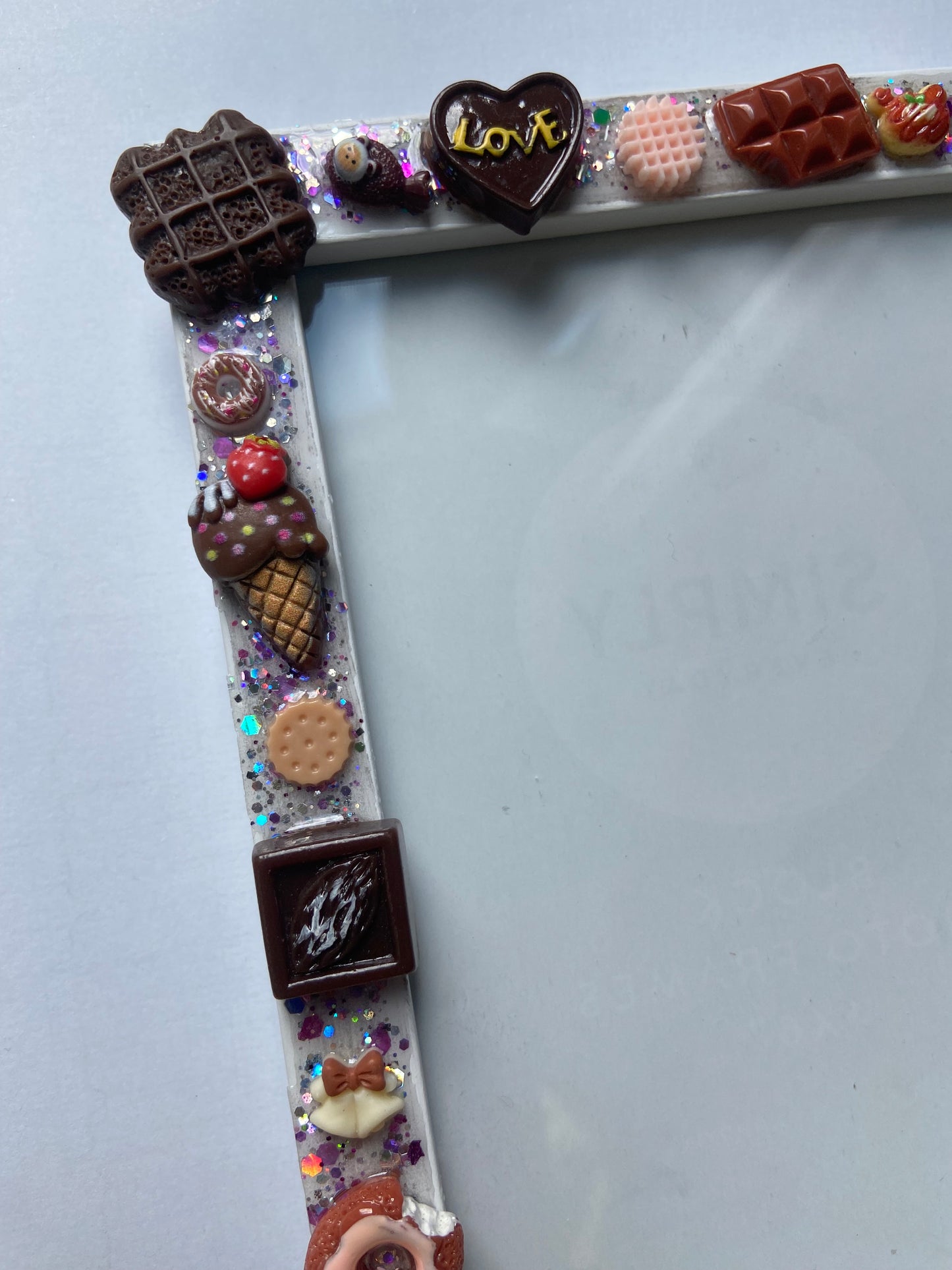 Handmade Resin Photo Frame – Candy Charm Decor