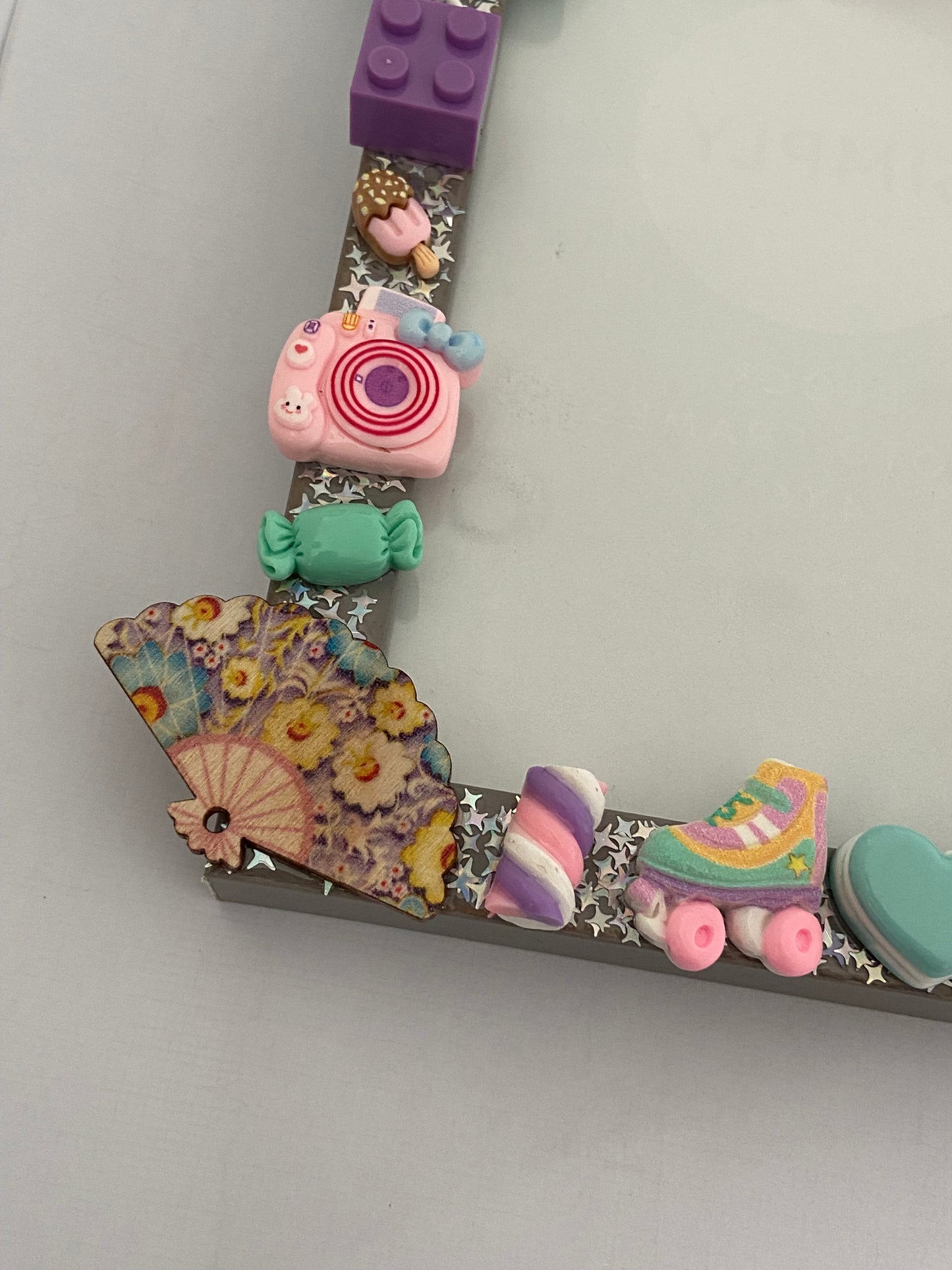 Handmade Resin Photo Frame – Candy Charm Decor
