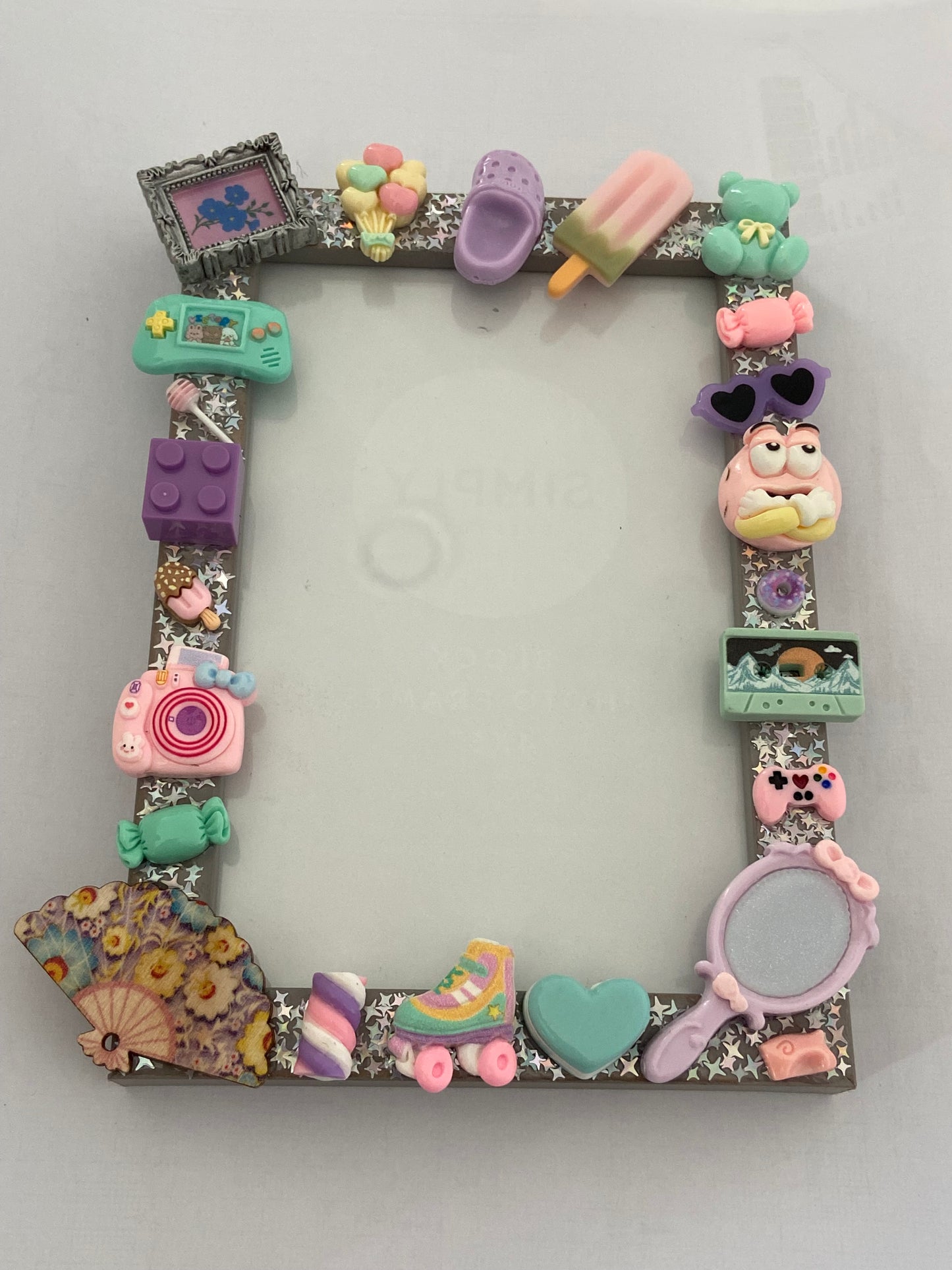 Handmade Resin Photo Frame – Candy Charm Decor