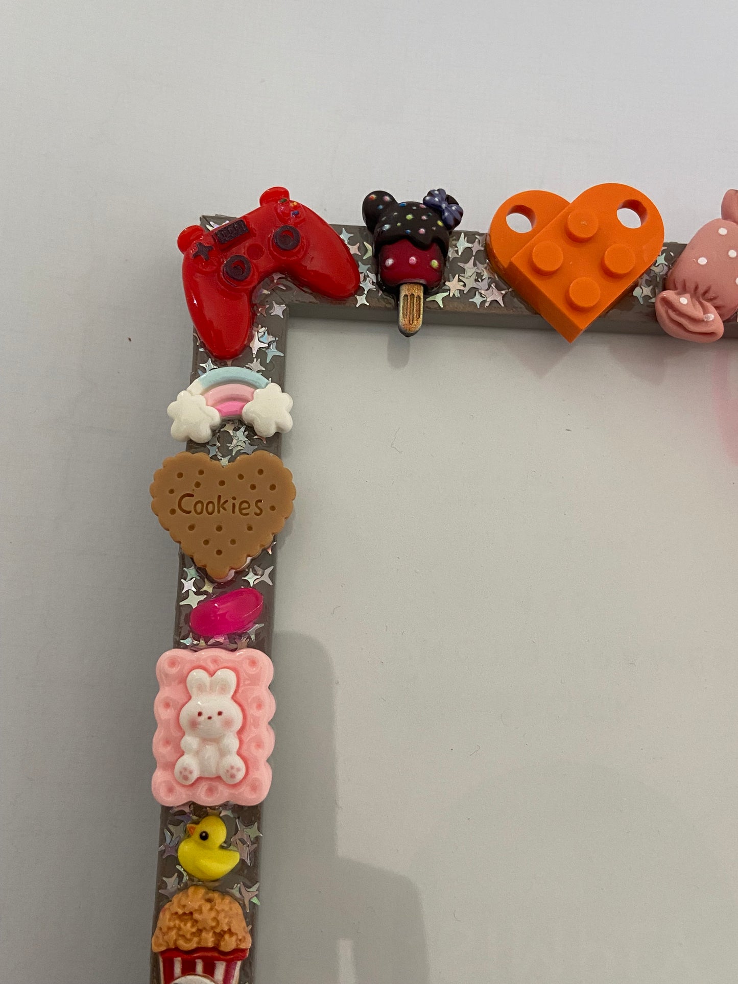 Handmade Resin Photo Frame – Candy Charm Decor