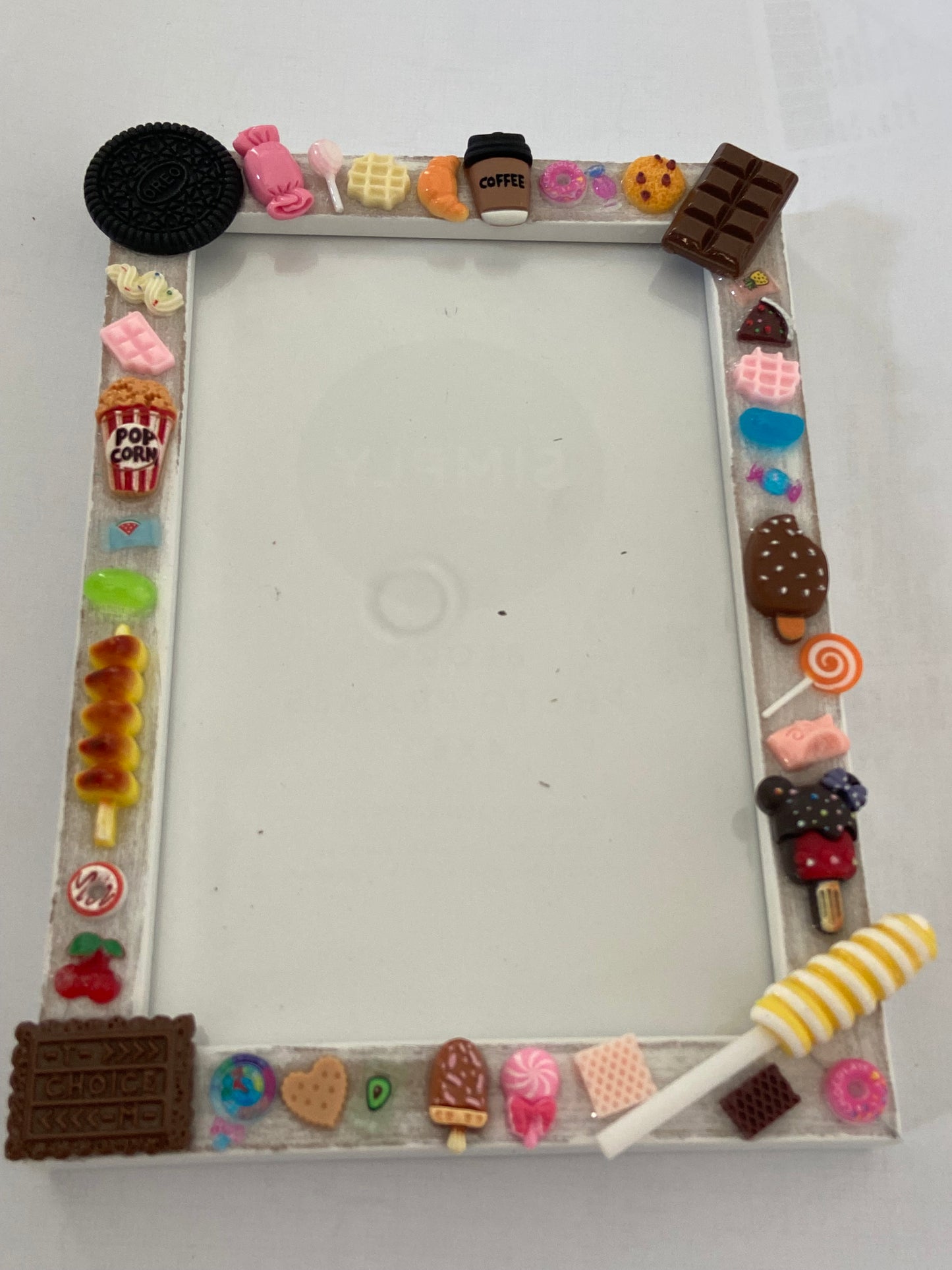 Handmade Resin Photo Frame – Candy Charm Decor