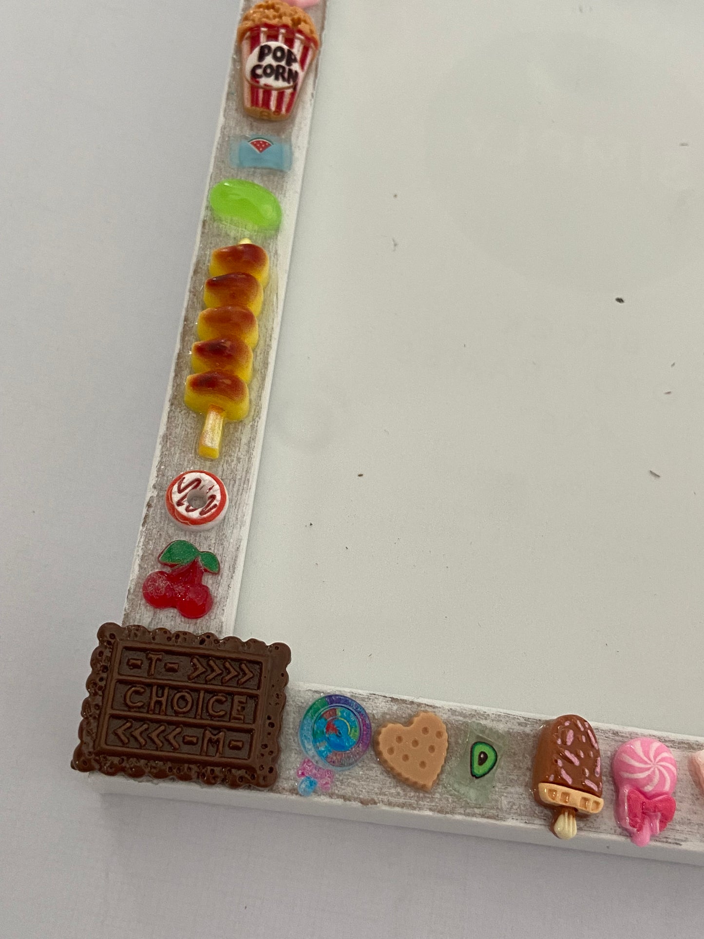 Handmade Resin Photo Frame – Candy Charm Decor
