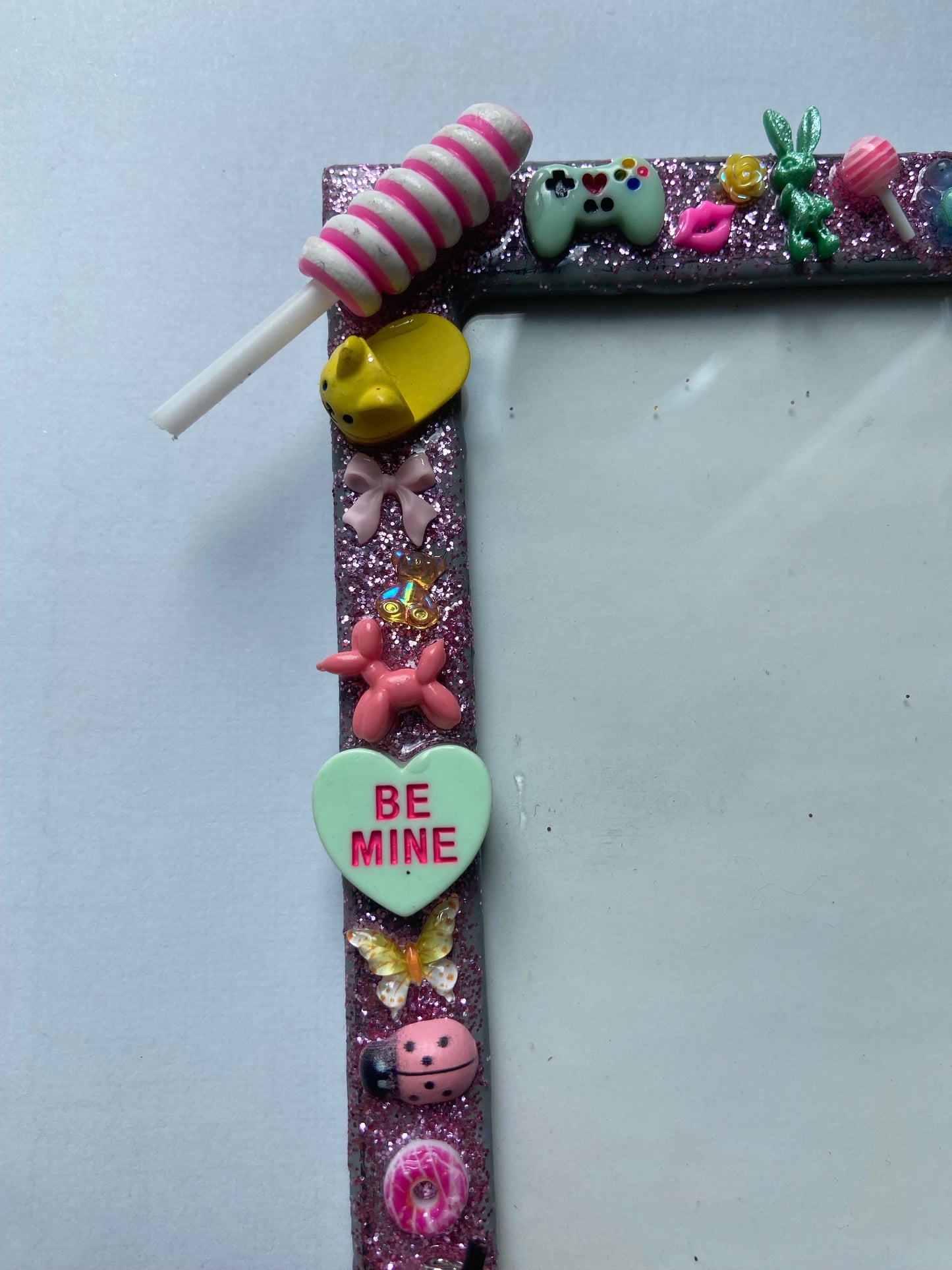Handmade Resin Photo Frame – Candy Charm Decor