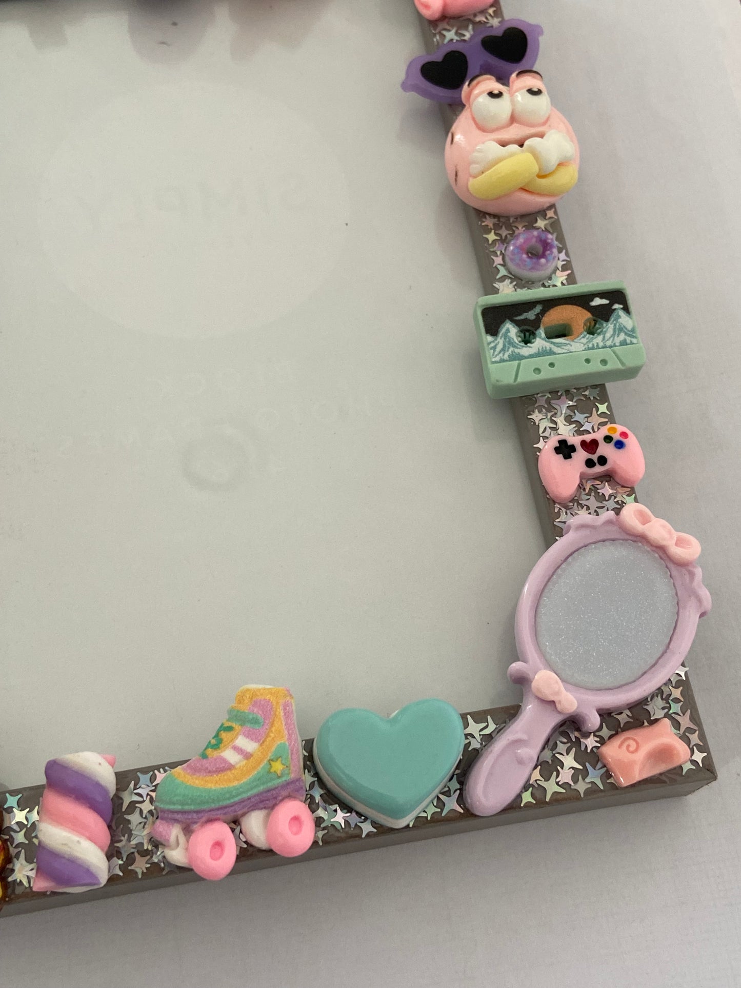 Handmade Resin Photo Frame – Candy Charm Decor