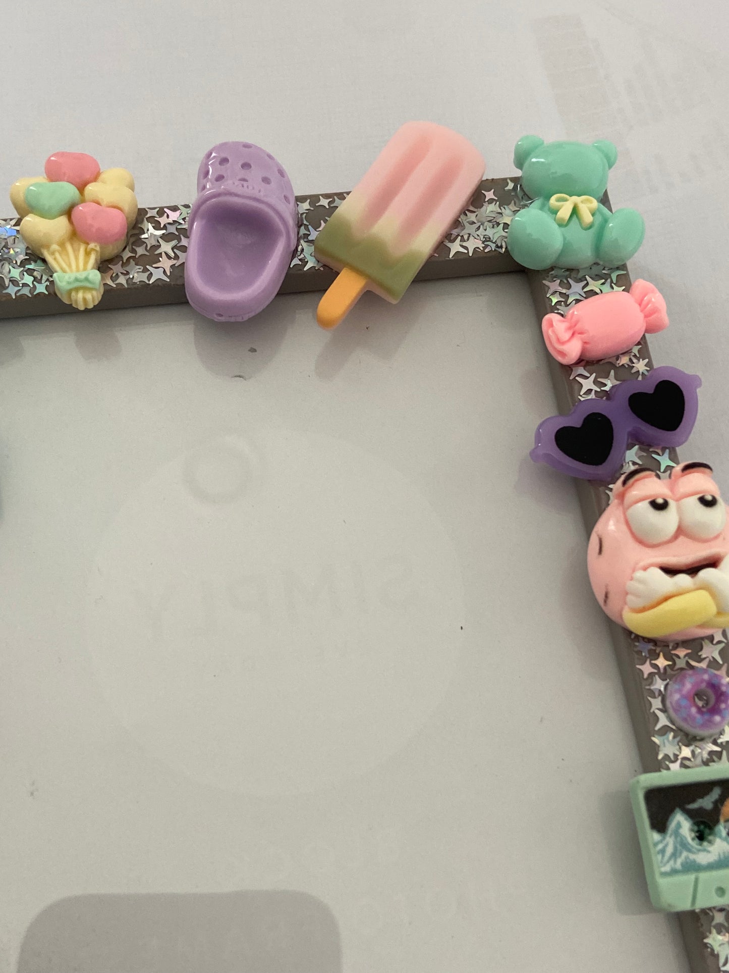 Handmade Resin Photo Frame – Candy Charm Decor